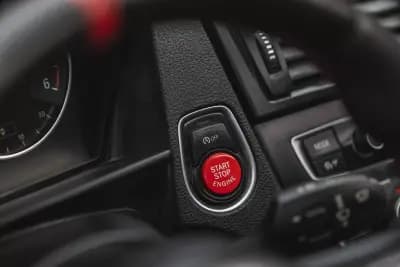 Vendo BMW 120 2014 - 17900 EUR, 193512 km - AUTO.MOTO.pt