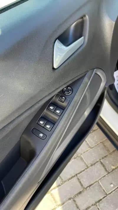 Vendo Opel Crossland 2022 - 17450 EUR, 40566 km - AUTO.MOTO.pt