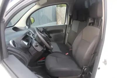 Vendo Renault Kangoo 2019 - 8456 EUR, 175000 km - AUTO.MOTO.pt