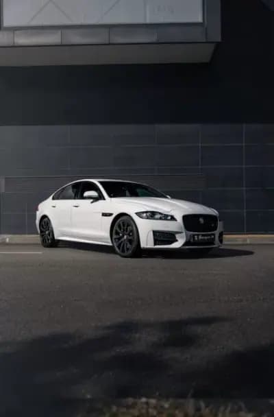 Vendo Jaguar XF 2017 - 24990 EUR, 145800 km - AUTO.MOTO.pt