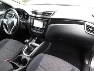 Vendo Nissan Qashqai 2015 - 13490 EUR, 216000 km - AUTO.MOTO.pt