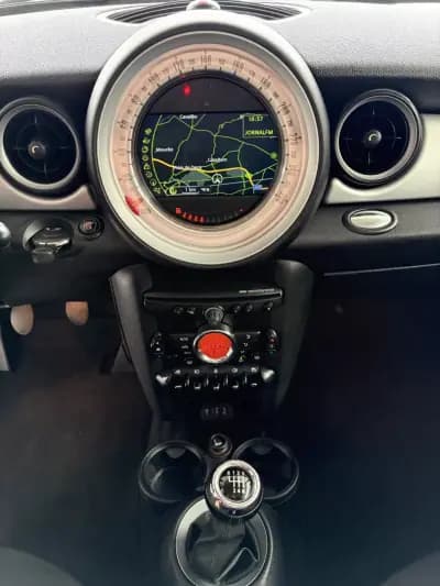 Vendo MINI Clubman 2014 - 11990 EUR, 156826 km - AUTO.MOTO.pt