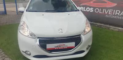 Sell Peugeot 208 2015 - 8750 EUR, 183000 km - AUTO.MOTO.pt