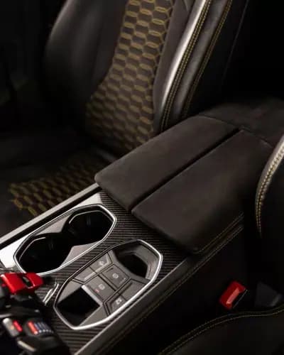 Vendo Lamborghini Urus 2020 - 305000 EUR, 104000 km - AUTO.MOTO.pt