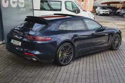Sell Porsche Panamera Sport Turismo 2019 - 69880 EUR, 97640 km - AUTO.MOTO.pt