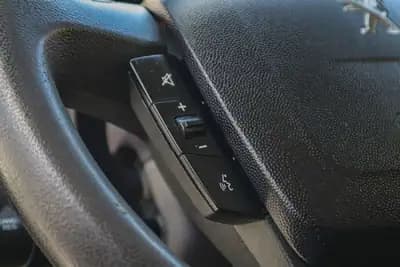 Sell Peugeot Boxer 335 L3H2 BLUEHDI 130 PREMIUM 2019 - 18700 EUR, 208000 km - AUTO.MOTO.pt