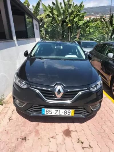 Sell Renault Mégane 2019 - 17950 EUR, 102000 km - AUTO.MOTO.pt
