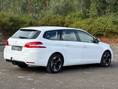 Vendo Peugeot 308 SW 2017 - 10900 EUR, 176200 km - AUTO.MOTO.pt