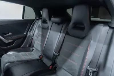 Vendo Mercedes-Benz CLA 180 2022 - 34950 EUR, 67000 km - AUTO.MOTO.pt