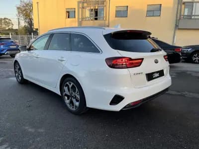Vendo Kia Ceed SW 2020 - 18450 EUR, 180000 km - AUTO.MOTO.pt