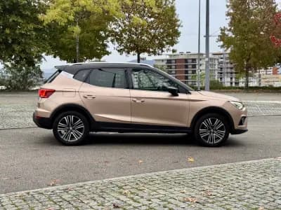 Sell SEAT Arona 2018 - 18500 EUR, 136000 km - AUTO.MOTO.pt
