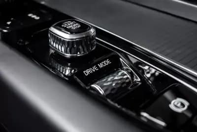 Sell Volvo XC 60 2020 - 36990 EUR, 82194 km - AUTO.MOTO.pt