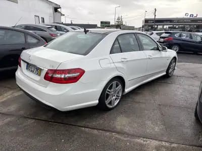 Sell Mercedes-Benz E 250 2011 - 17500 EUR, 259269 km - AUTO.MOTO.pt