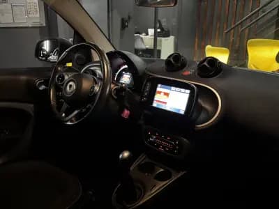 Sell Smart Fortwo Cabrio 2017 - 10990 EUR, 80200 km - AUTO.MOTO.pt