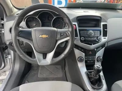 Sell Chevrolet Cruze 2010 - 6950 EUR, 99232 km - AUTO.MOTO.pt