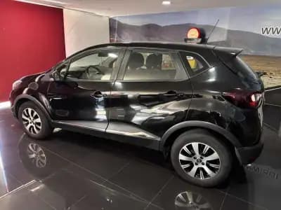 Vendo Renault Captur 2017 - 13750 EUR, 136000 km - AUTO.MOTO.pt