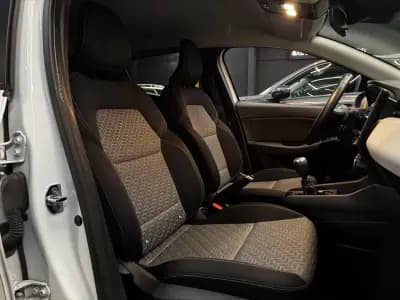 Vendo Renault Clio 2022 - 13990 EUR, 72588 km - AUTO.MOTO.pt