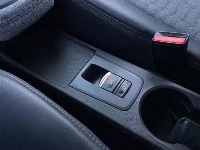 Sell Renault Zoe 2020 - 15250 EUR, 74811 km - AUTO.MOTO.pt