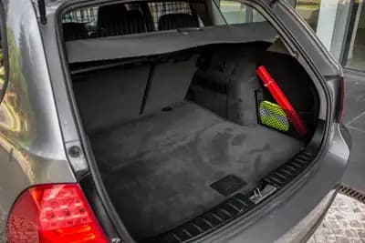 Sell BMW 318 2009 - 8990 EUR, 251602 km - AUTO.MOTO.pt