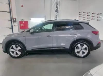 Vendo Audi Q4 e-tron 2021 - 27900 EUR, 85105 km - AUTO.MOTO.pt