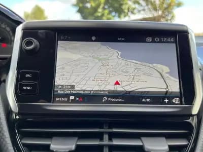 Sell Peugeot 208 2019 - 10450 EUR, 84000 km - AUTO.MOTO.pt