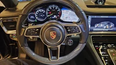 Sell Porsche Panamera Sport Turismo 2018 - 71900 EUR, 135500 km - AUTO.MOTO.pt