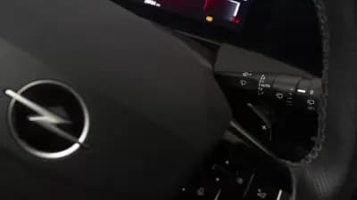 Vendo Opel Astra Sports Tourer 2024 - 24850 EUR, 24000 km - AUTO.MOTO.pt