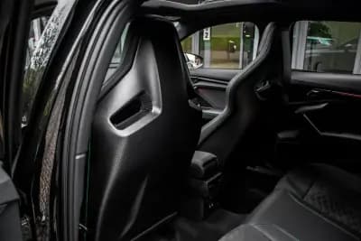 Sell Audi RS3 Sportback 2025 - 86900 EUR, 17138 km - AUTO.MOTO.pt