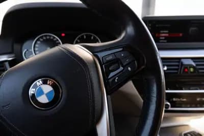 Vendo BMW 520 2017 - 24999 EUR, 188000 km - AUTO.MOTO.pt