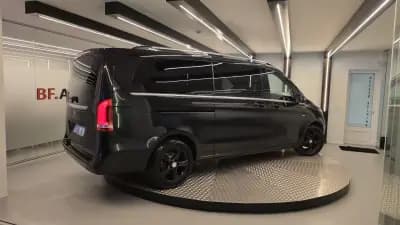 Vendo Mercedes-Benz V 220 2016 - 29900 EUR, 321809 km - AUTO.MOTO.pt