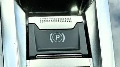 Sell Peugeot 3008 2019 - 17900 EUR, 107577 km - AUTO.MOTO.pt