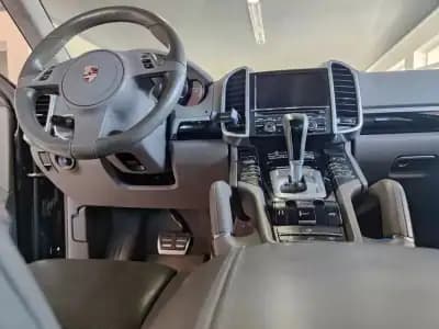 Sell Porsche Cayenne 2012 - 24990 EUR, 267800 km - AUTO.MOTO.pt