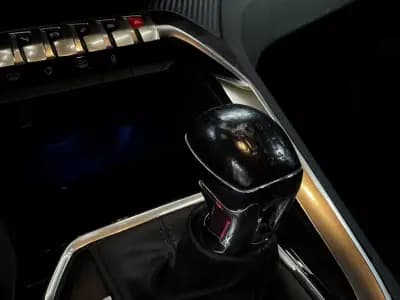 Vendo Peugeot 3008 2021 - 19990 EUR, 107500 km - AUTO.MOTO.pt