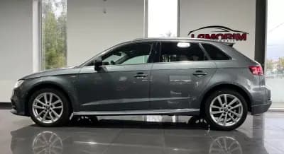 Vendo Audi A3 Sportback 2017 - 18999 EUR, 165021 km - AUTO.MOTO.pt