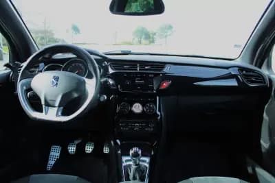 Vendo Citroën DS3 2012 - 8990 EUR, 207000 km - AUTO.MOTO.pt