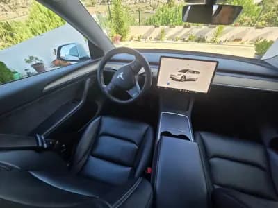 Vendo Tesla Model Y 2022 - 37000 EUR, 90000 km - AUTO.MOTO.pt