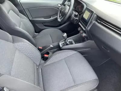 Sell Renault Clio 2020 - 13900 EUR, 42000 km - AUTO.MOTO.pt