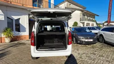 Sell Toyota Proace City Verso 2022 - 22900 EUR, 171567 km - AUTO.MOTO.pt