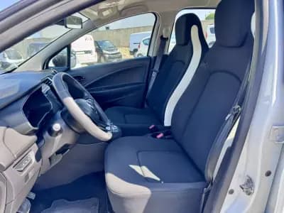 Vendo Renault Zoe 2020 - 15000 EUR, 25000 km - AUTO.MOTO.pt