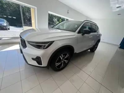 Vendo Volvo XC 40 2023 - 36900 EUR, 26000 km - AUTO.MOTO.pt