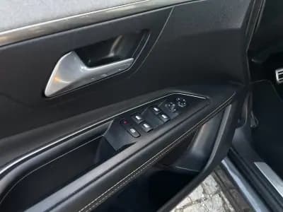 Sell Peugeot 3008 2021 - 21600 EUR, 84770 km - AUTO.MOTO.pt