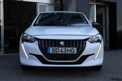 Sell Peugeot 208 2022 - 13400 EUR, 45338 km - AUTO.MOTO.pt