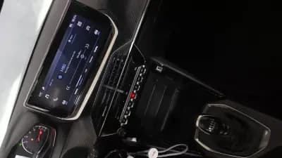 Vendo Peugeot 208 2024 - 16450 EUR, 29000 km - AUTO.MOTO.pt