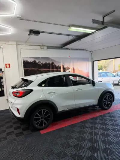 Vendo Ford Puma 2022 - 22900 EUR, 25000 km - AUTO.MOTO.pt