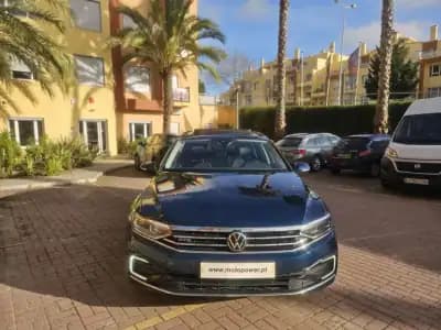 Sell Volkswagen Passat Variant 2020 - 19980 EUR, 160000 km - AUTO.MOTO.pt