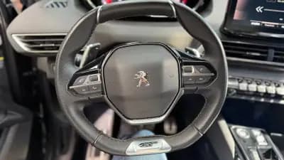 Vendo Peugeot 5008 2024 - 27500 EUR, 74938 km - AUTO.MOTO.pt