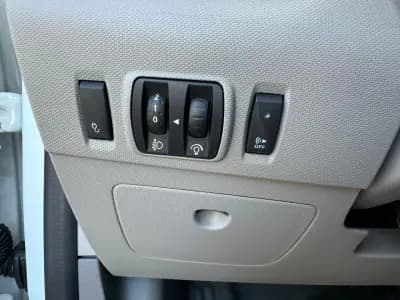 Vendo Renault Zoe 2019 - 16900 EUR, 25417 km - AUTO.MOTO.pt