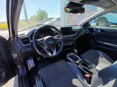 Vendo Kia Ceed SW 2019 - 13900 EUR, 72562 km - AUTO.MOTO.pt