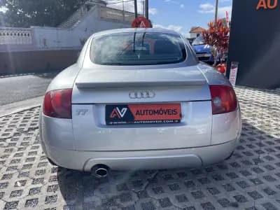 Vendo Audi TT Coupé 1999 - 9950 EUR, 106086 km - AUTO.MOTO.pt