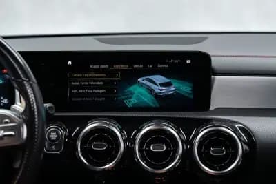 Vendo Mercedes-Benz CLA 180 2022 - 34950 EUR, 67000 km - AUTO.MOTO.pt